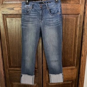 1822 Denim Rolled Leg Crop